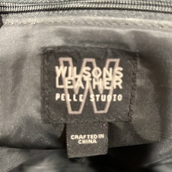 Small black backpack - Picture 5 of 5